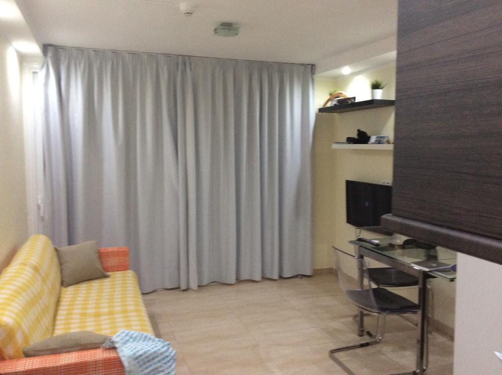 Apartment With Terrace In Playa De Las Americas Ngoại thất bức ảnh
