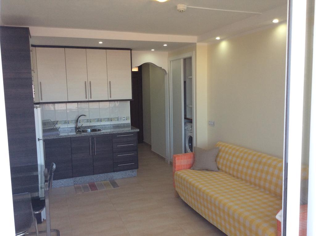 Apartment With Terrace In Playa De Las Americas Ngoại thất bức ảnh