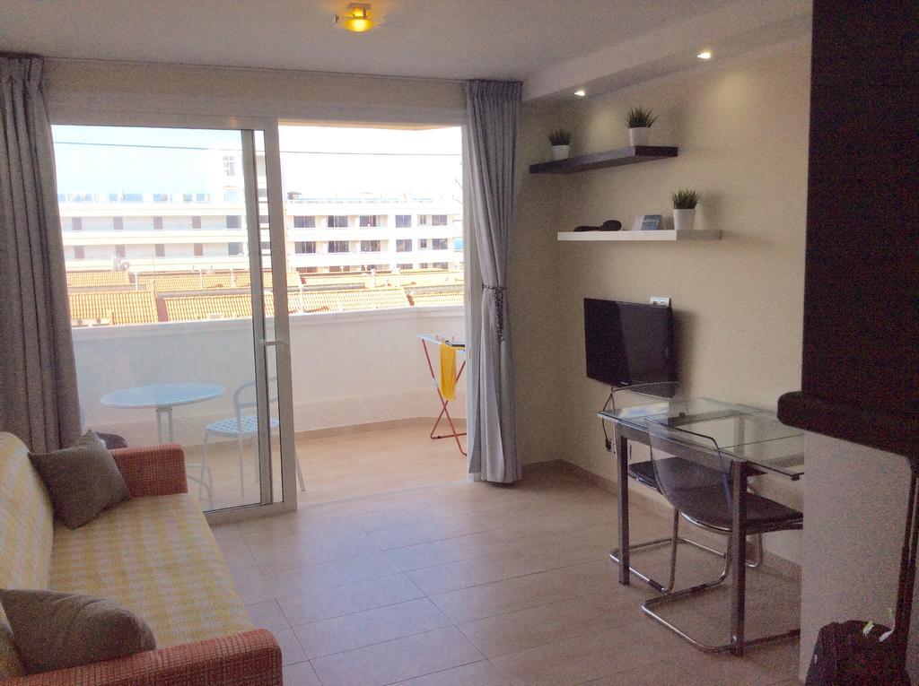 Apartment With Terrace In Playa De Las Americas Ngoại thất bức ảnh