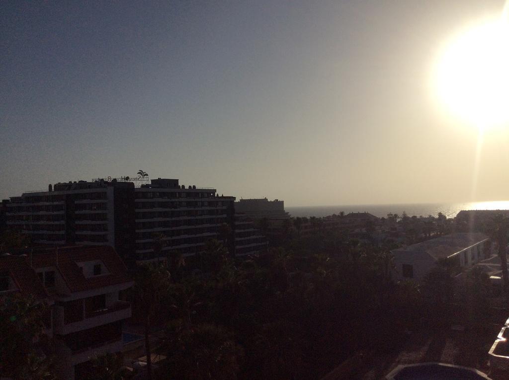 Apartment With Terrace In Playa De Las Americas Ngoại thất bức ảnh
