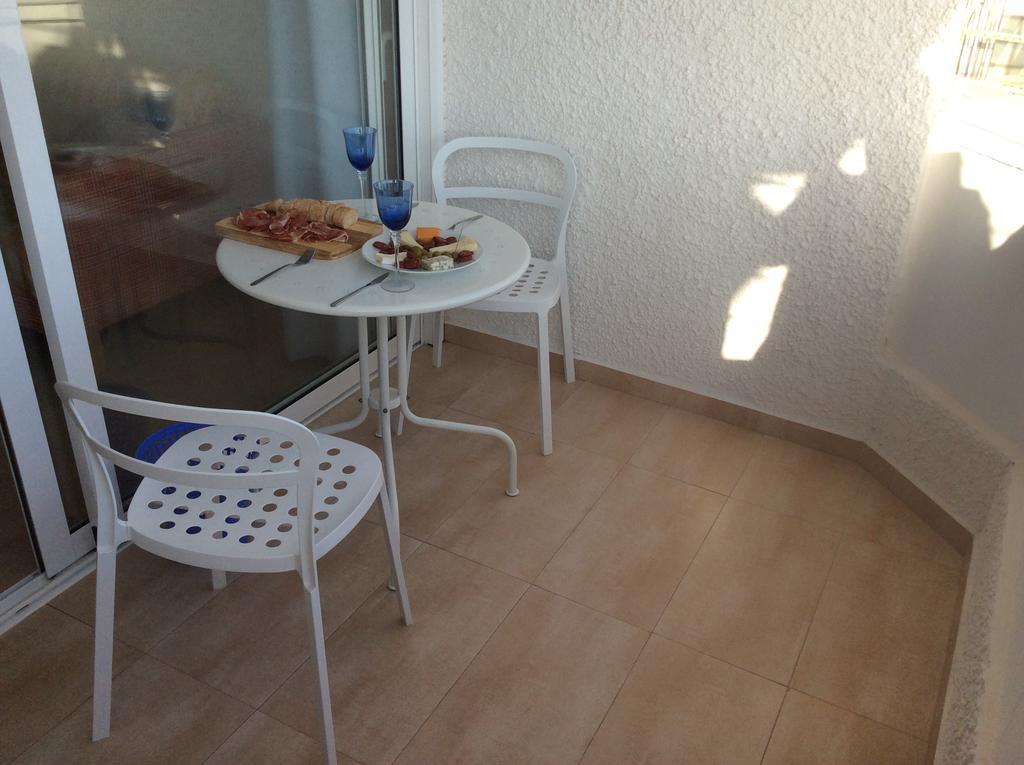 Apartment With Terrace In Playa De Las Americas Ngoại thất bức ảnh