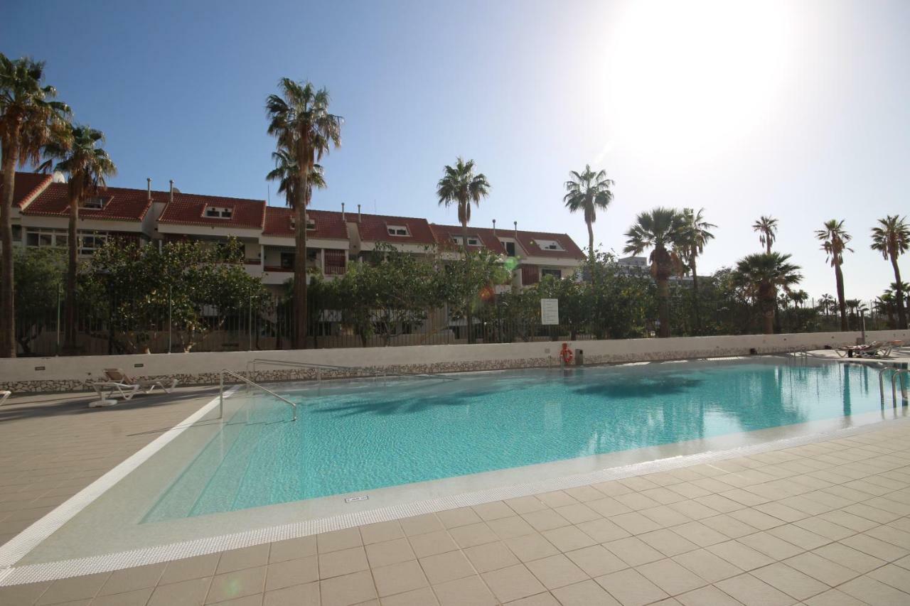Apartment With Terrace In Playa De Las Americas Ngoại thất bức ảnh
